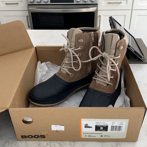 BOGS Weatherproof Boot - Picture 6 of 6